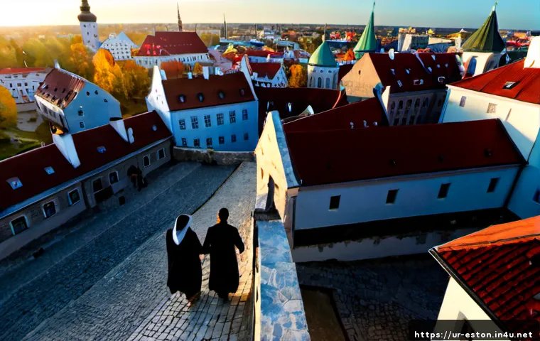 에스토니아의 유네스코 문화유산 - Photorealistic sunrise view of Tallinn Old Town, Estonia UNESCO World Heritage setting, medieval sto...